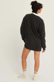 Clara Cozy CrewEmbrace cozy comfort with the Clara Cozy Crew, an oversized sweatshirt dress designed for a relaxed fit. This dress features dropped shoulders and long sleeves, making it perfect for lounging or casual outings. The soft, washed fabric adds