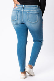 Montana Curve Jean - FINAL SALEDESCRIPTION: High Rise 10.5" rise 30" inseam Made In: Imported Content: 95% Cotton / 4% Polyester / 1% Spandex Washing Instructions: Machine Wash / Hang To DryMontana Curve Jean - FINAL SALE}Style BarKanCanStyle Bar